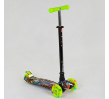 Дитячий самокат Best Scooter A 25470. Пластмасовий, 4 PU колеса з підсвічуванням. Зелений
