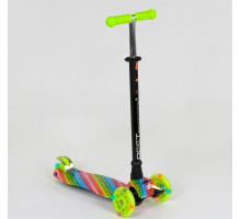 Дитячий самокат Best Scooter A 25601. Пластмасовий, 4 PU колеса з підсвічуванням. Салатовий