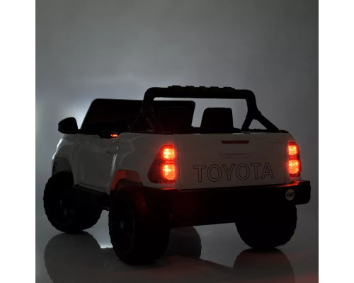 Дитячий електромобіль Джип Toyota Bambi M 4919EBLR-1 з пультом керування. Білий