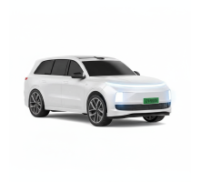 Радіокерована машина-позашляховик 655-72-01, акумулятор 3.7V, пульт 2.4GHz, світло, звук, автопаркування, Біла