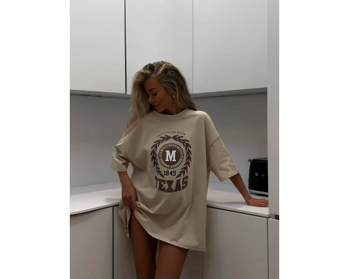 Футболка в стилі oversize