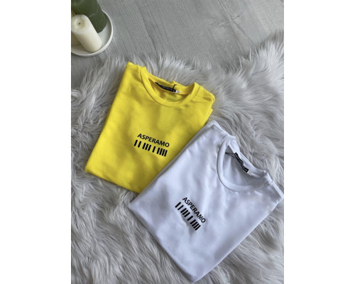 Стильна футболка в стилі oversize з приспущеним рукавом