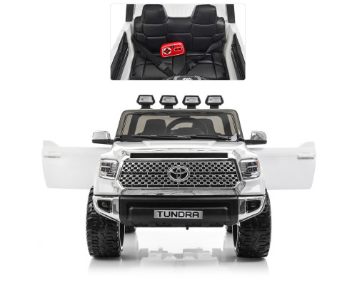 Дитячий електромобіль з багажником Джип Bambi Racer Toyota JJ2266AEBLR-1 з музикою і катафотами. Білий